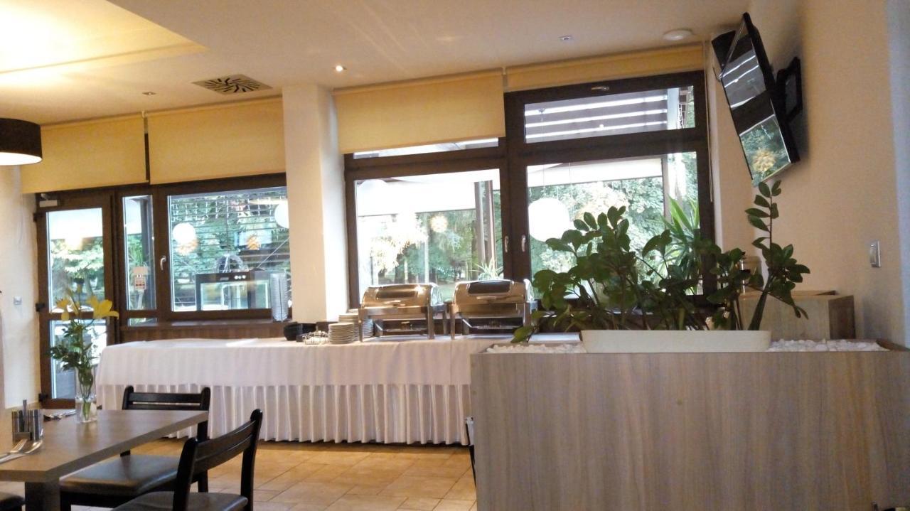 Hotel Rezident Turčianske Teplice Eksteriør bilde